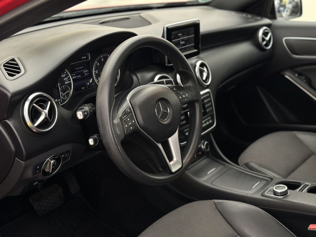 Mercedes-Benz A180 | 7