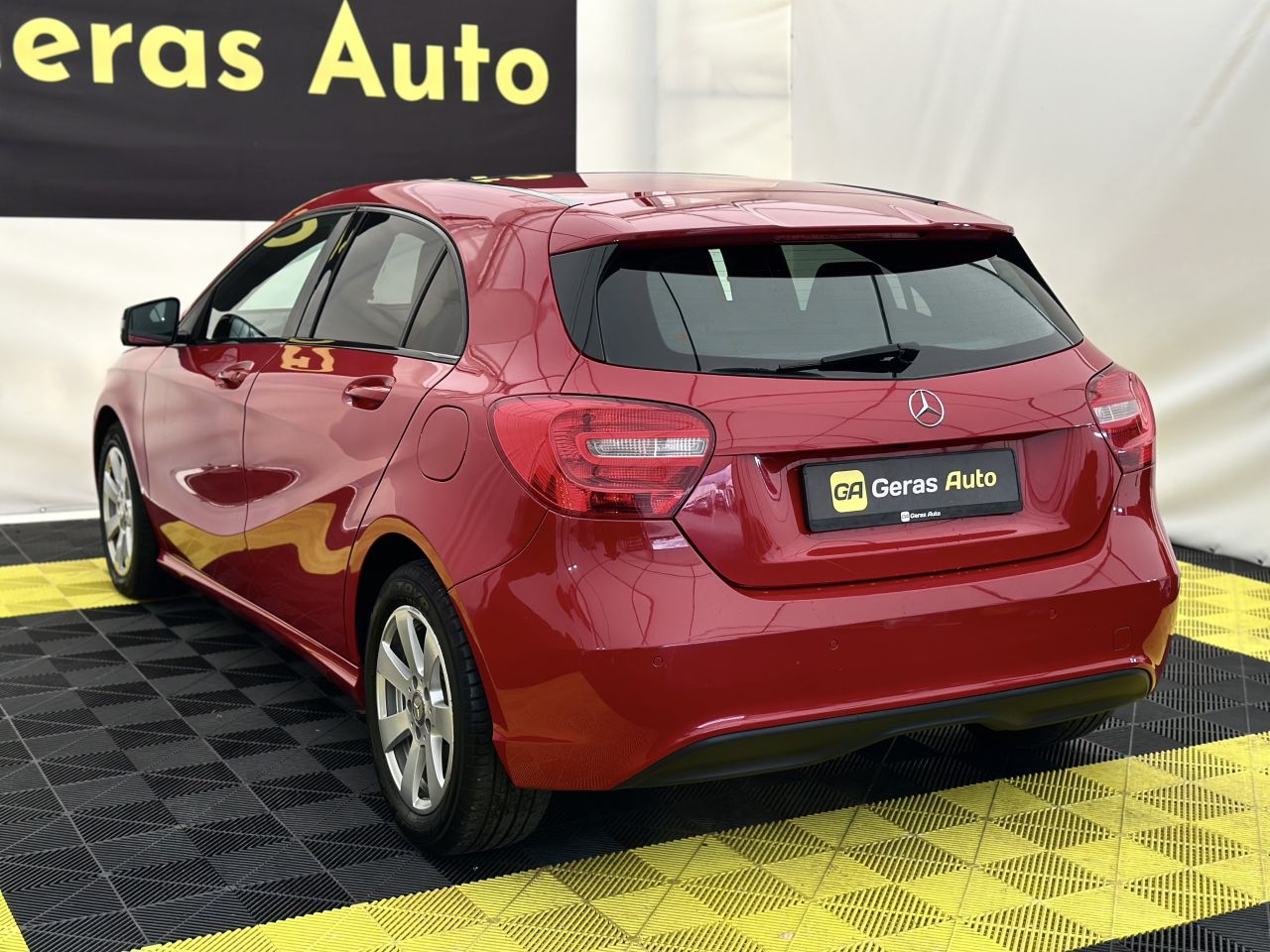 Mercedes-Benz A180 | 5