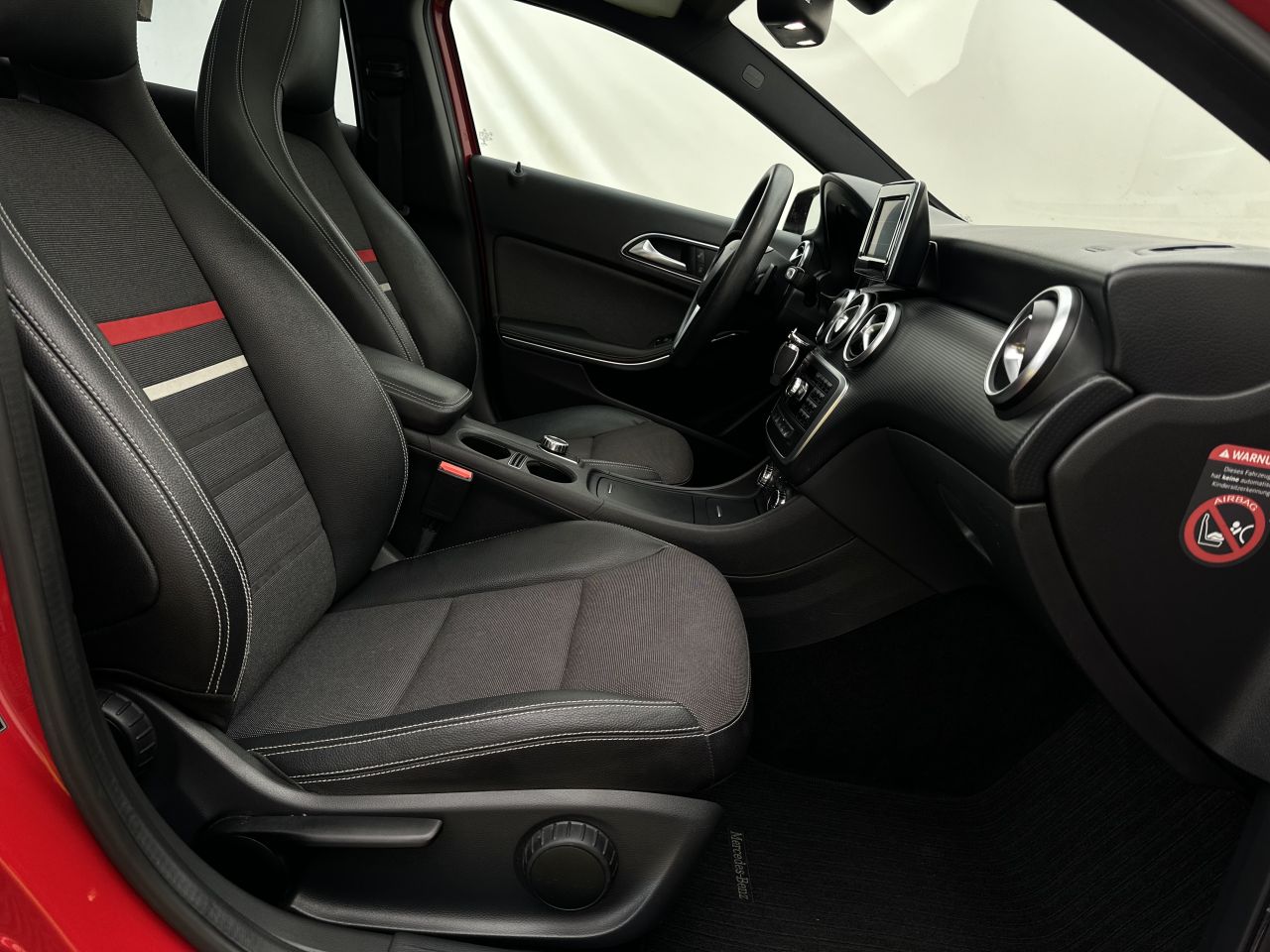 Mercedes-Benz A180 | 12