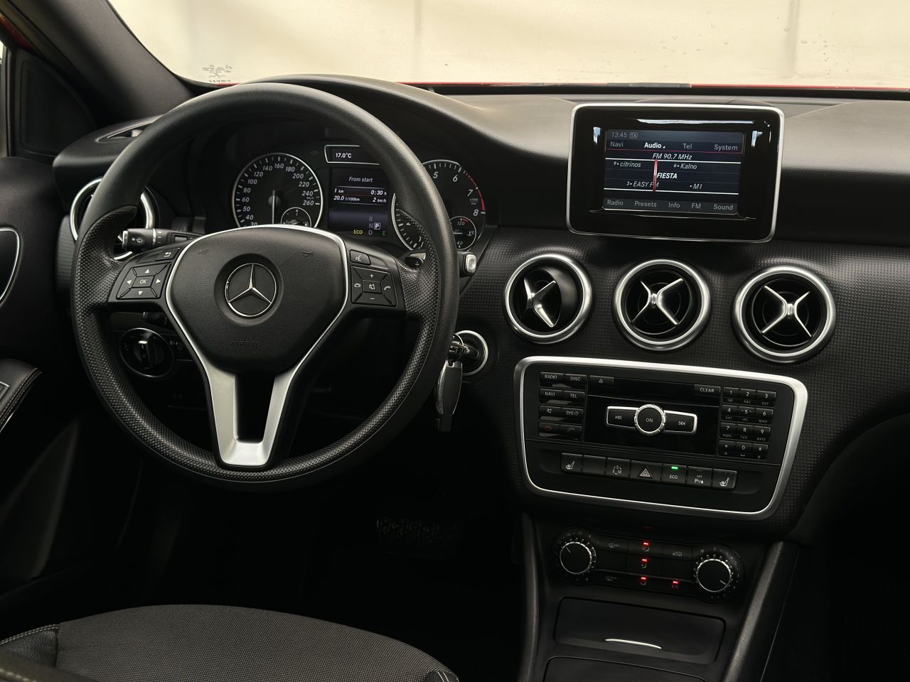 Mercedes-Benz A180 | 14