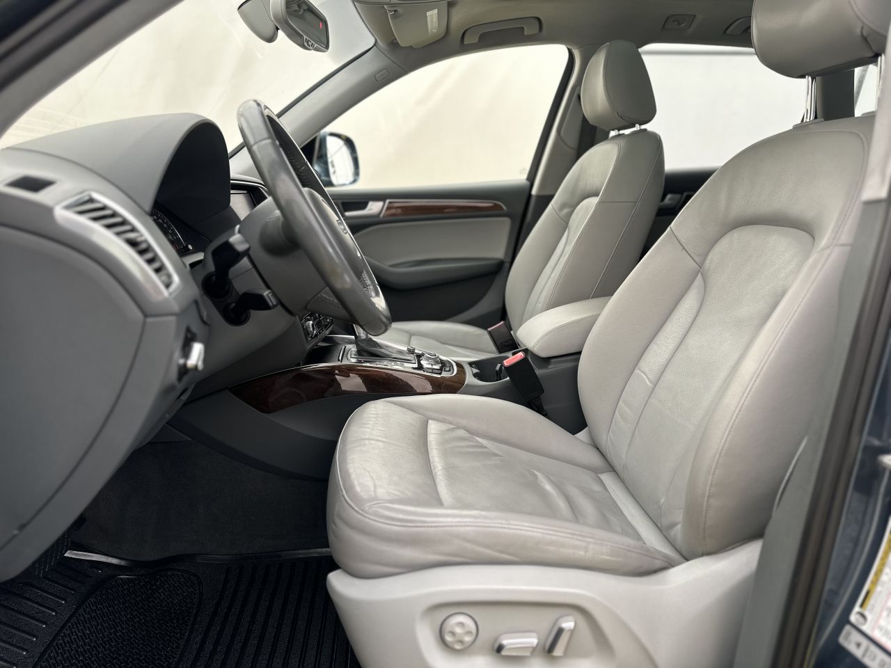 Audi Q5 | 8