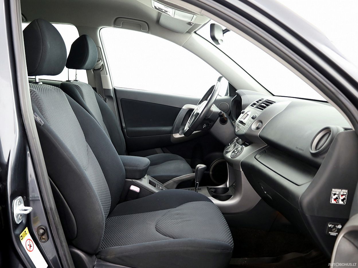 Toyota RAV4 | 5