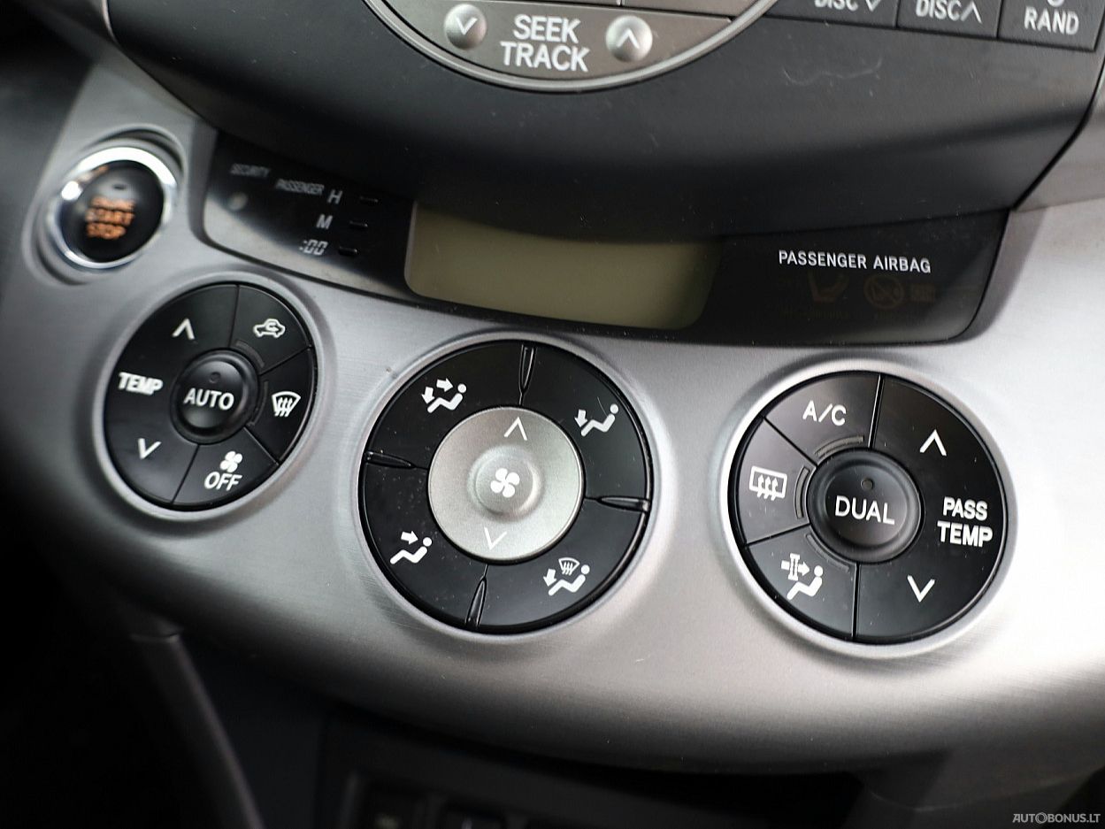 Toyota RAV4 | 7