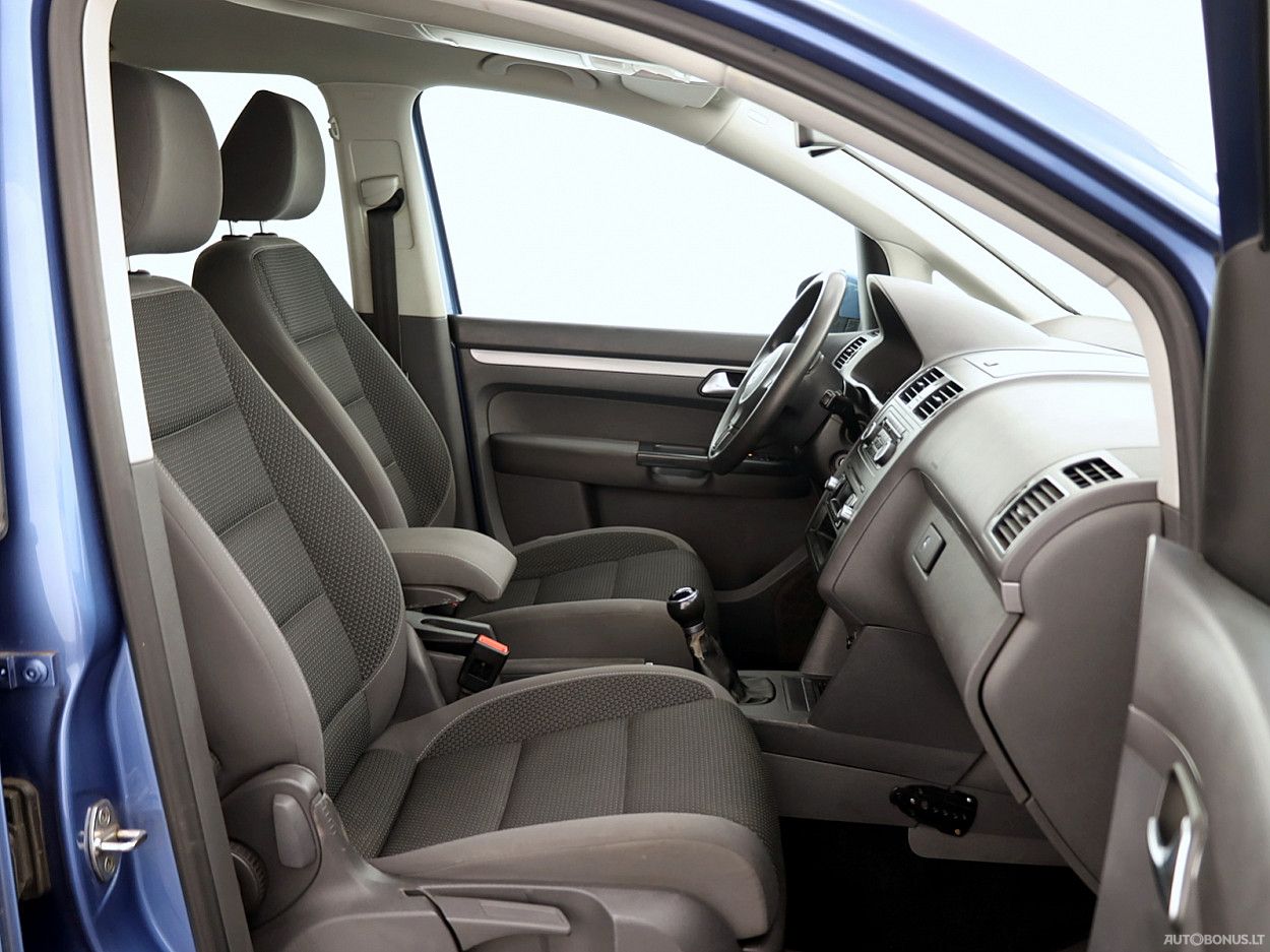 Volkswagen Touran | 5