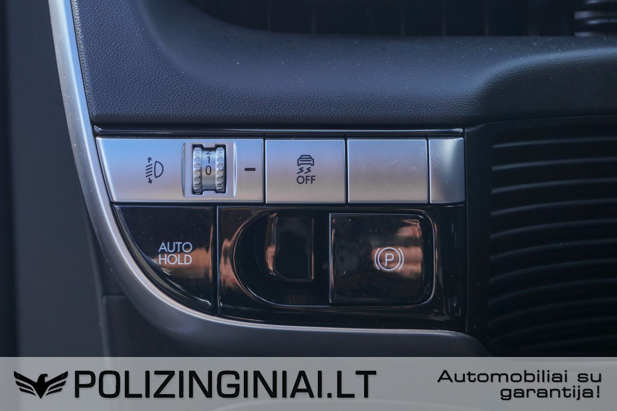 Hyundai IONIQ | 24