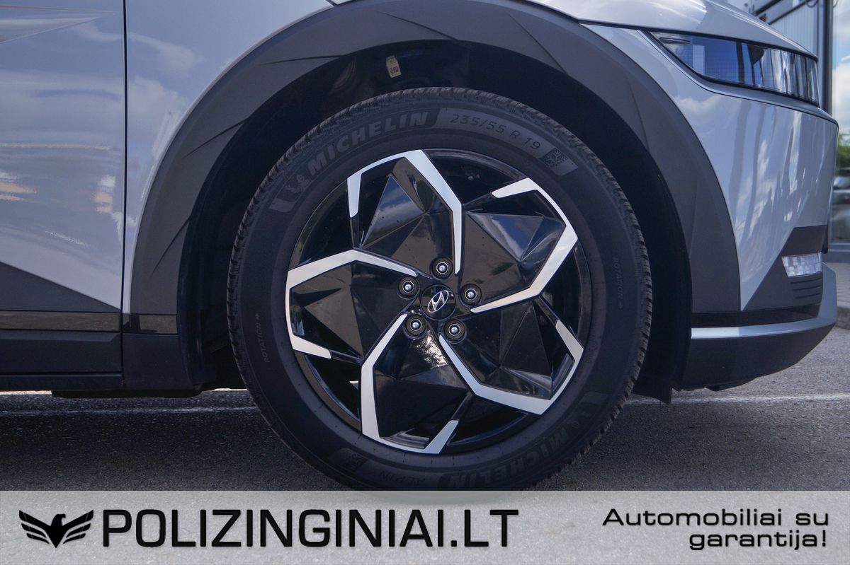 Hyundai IONIQ | 34