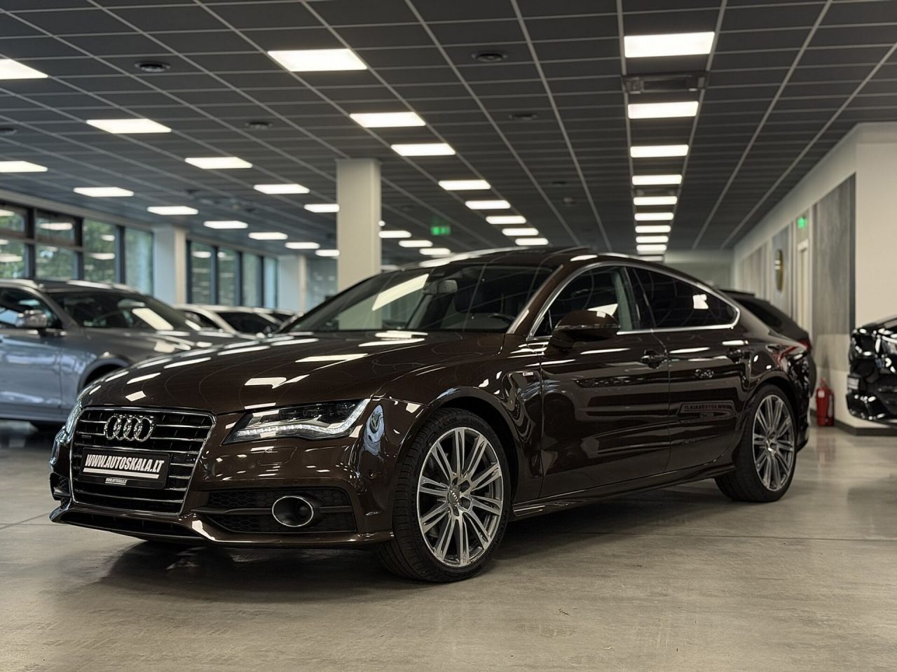 Audi A7 | 4