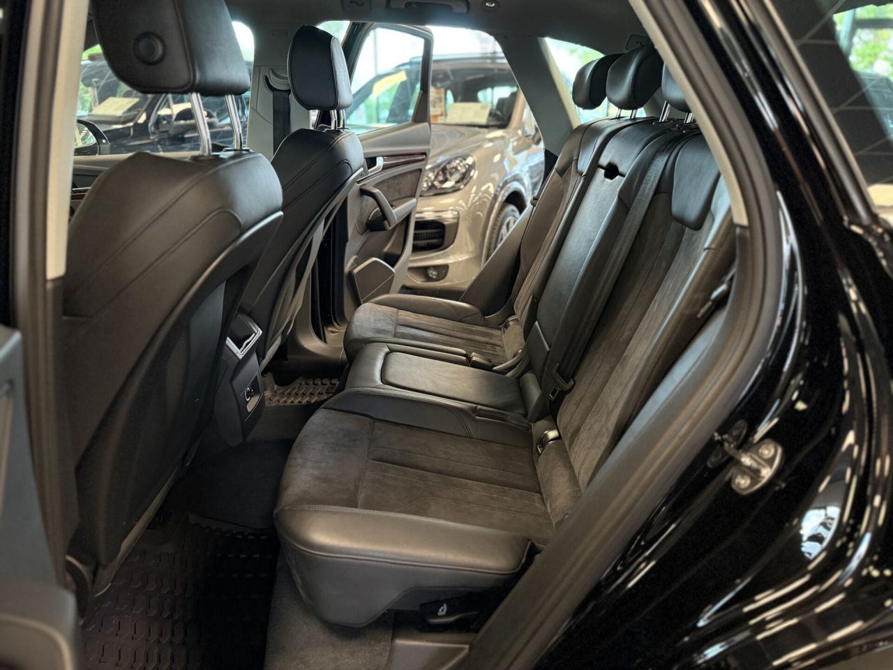 Audi Q5 | 23