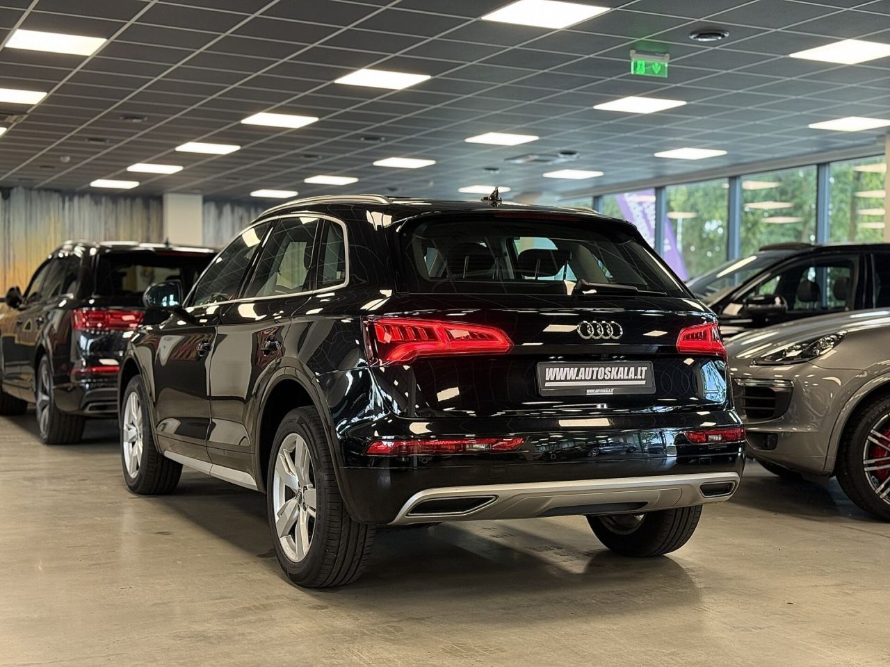Audi Q5 | 24