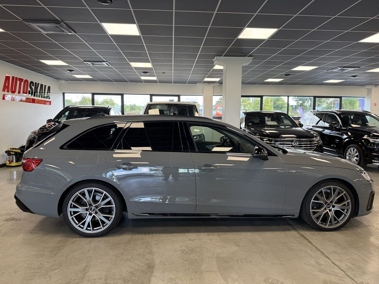 Audi A4 | 35