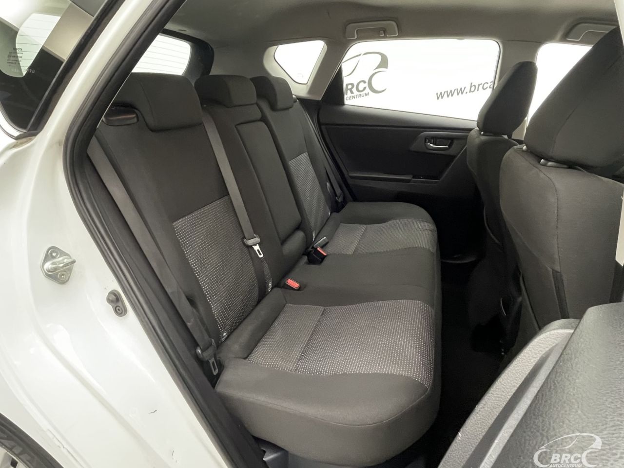 Toyota Auris | 10