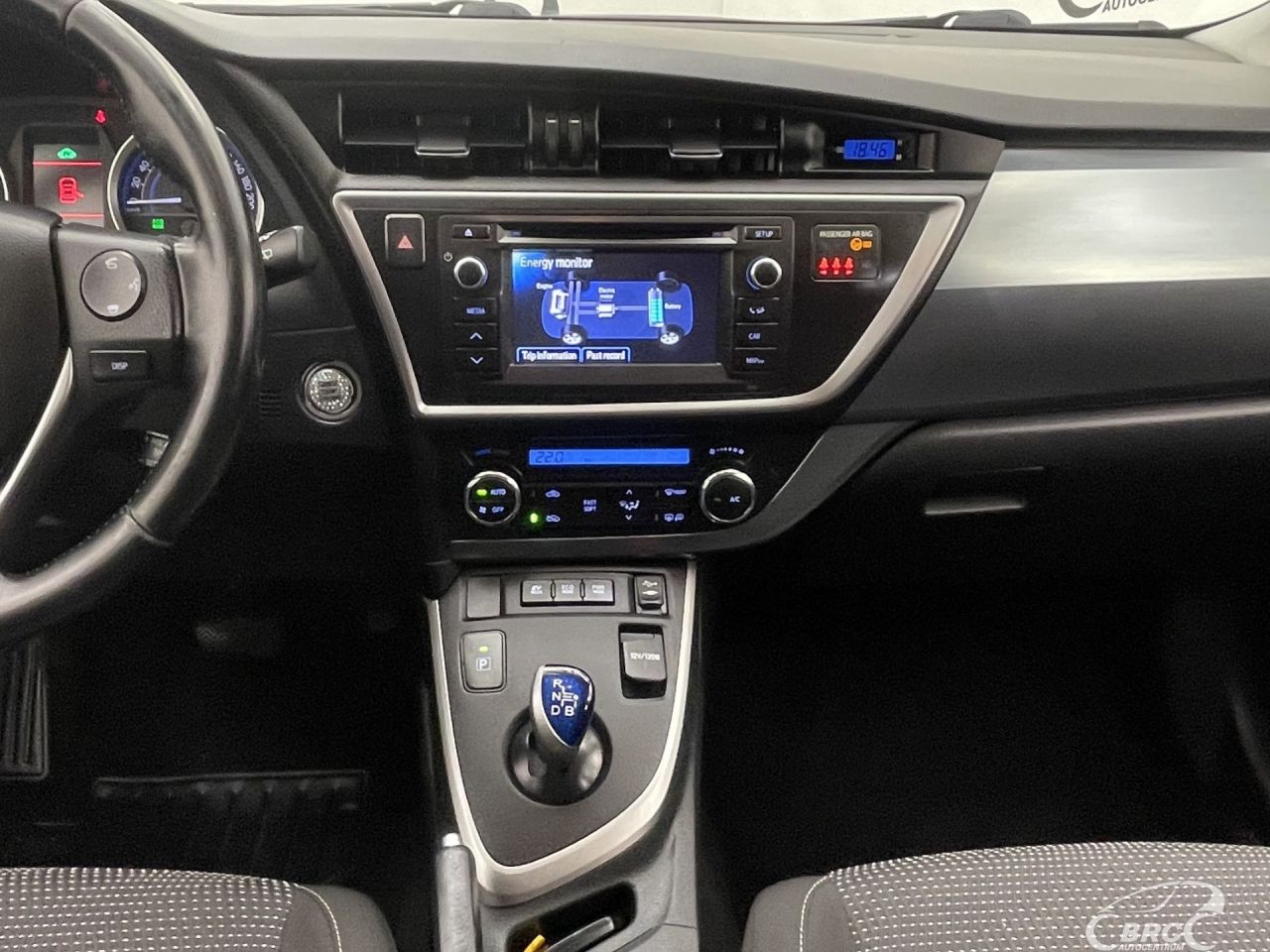 Toyota Auris | 13