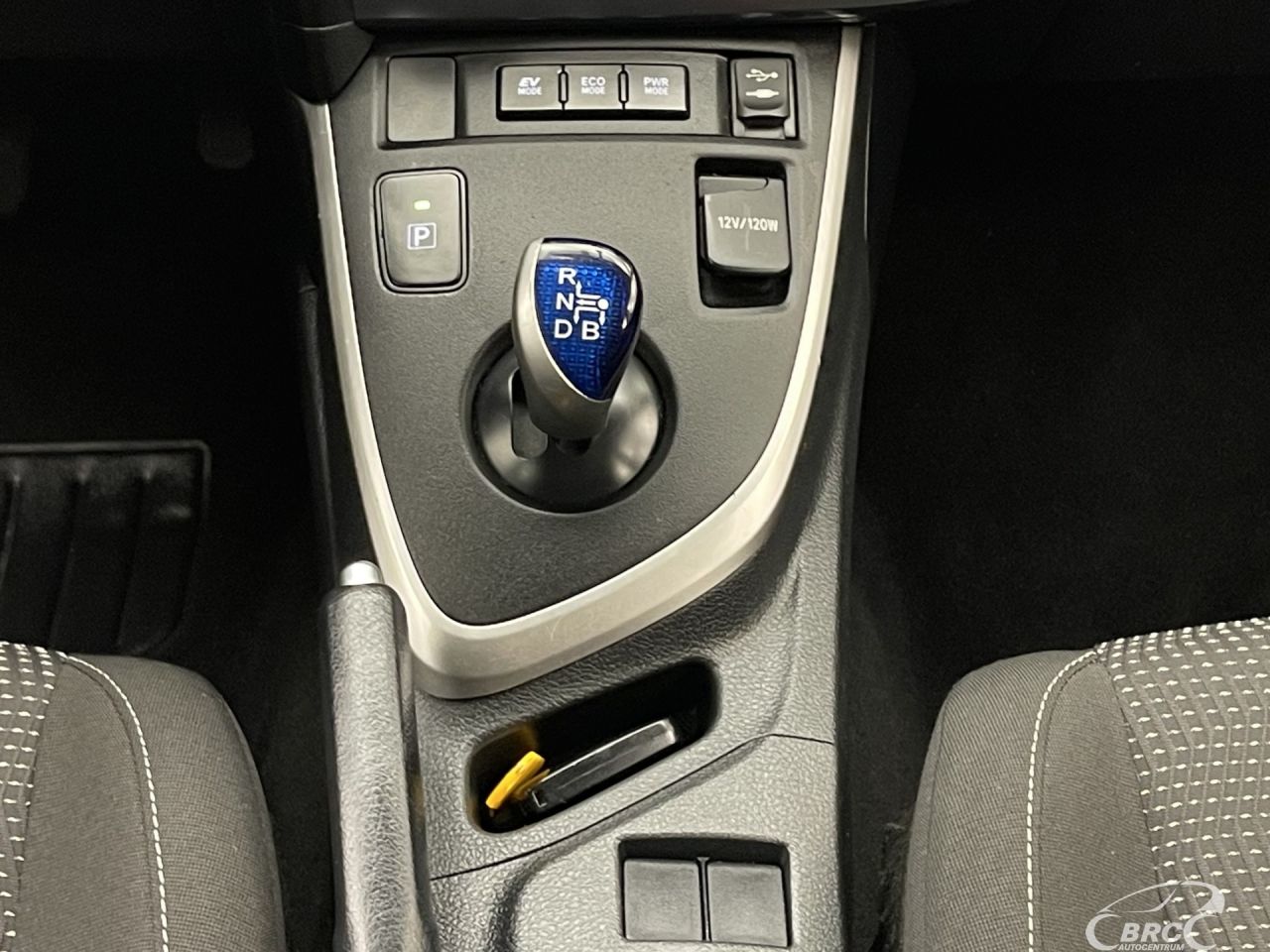 Toyota Auris | 17