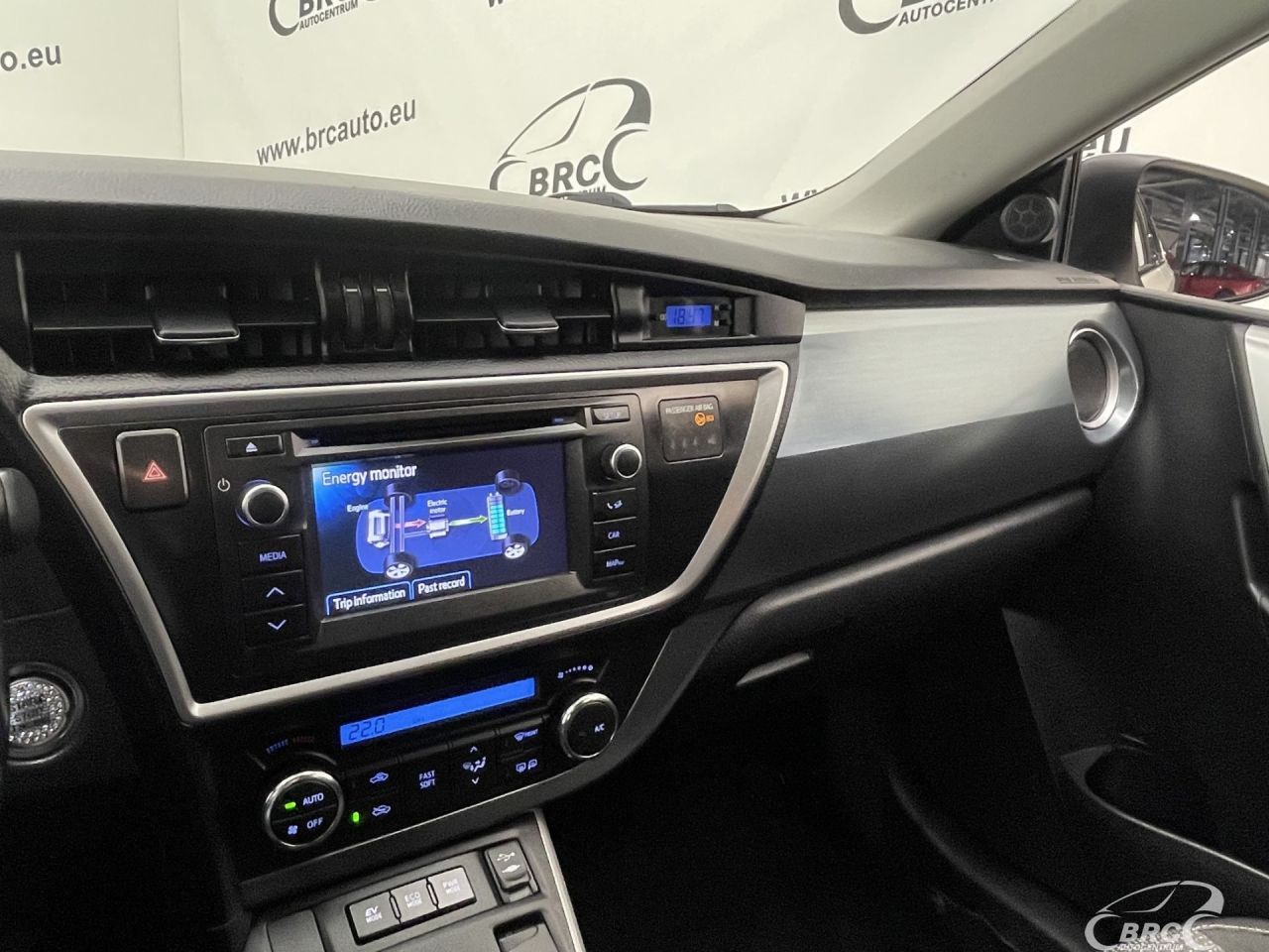 Toyota Auris | 25