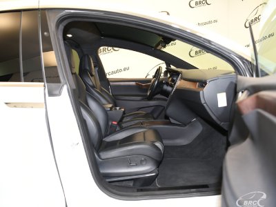 Tesla Model X | 3