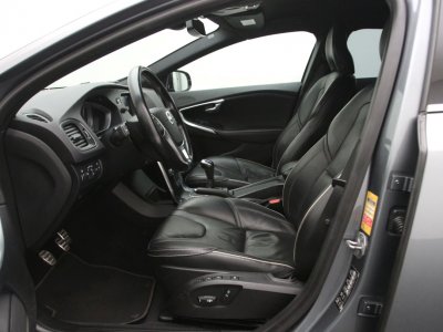 Volvo V40 | 3