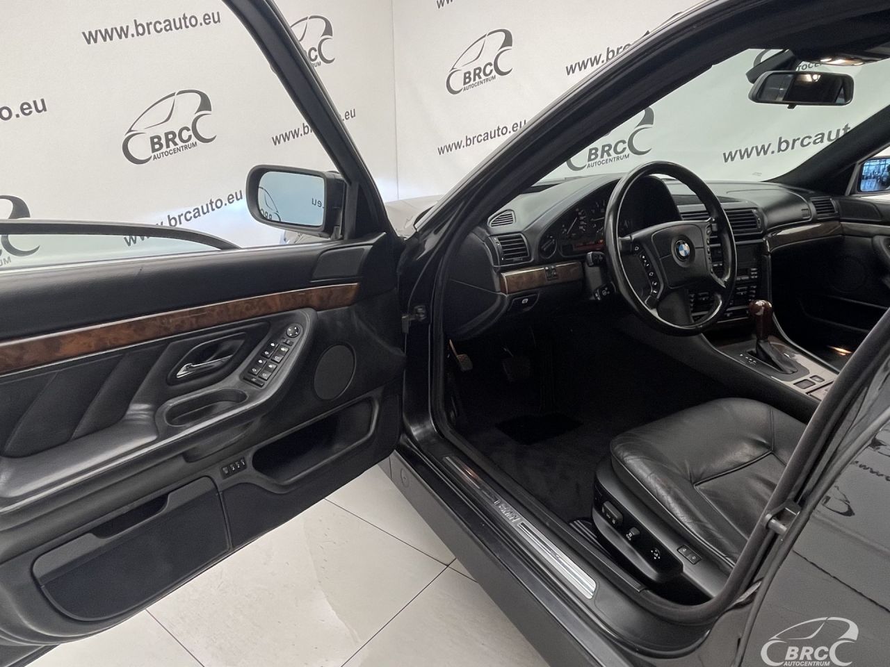 BMW 750 | 20
