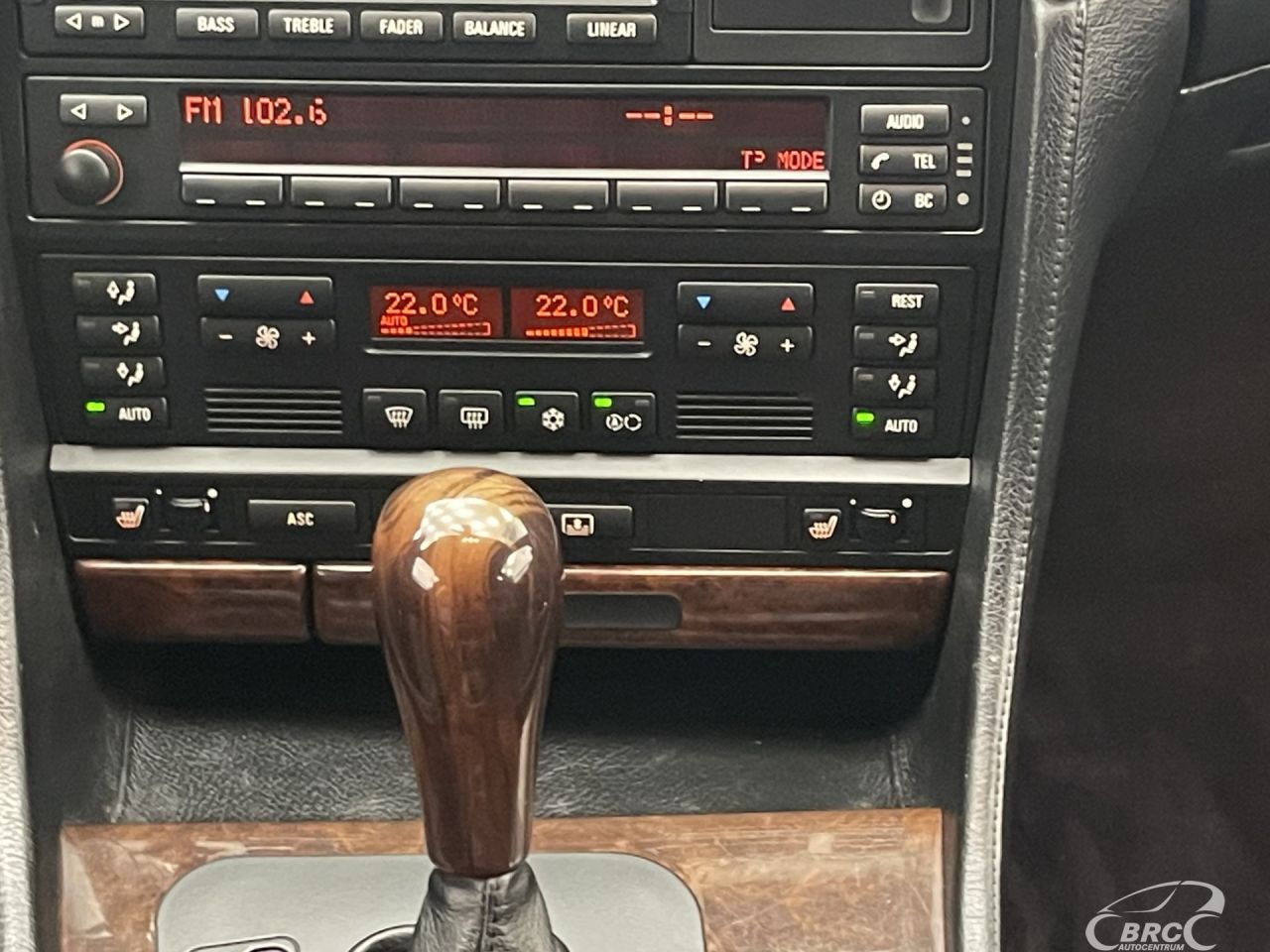 BMW 750 | 18