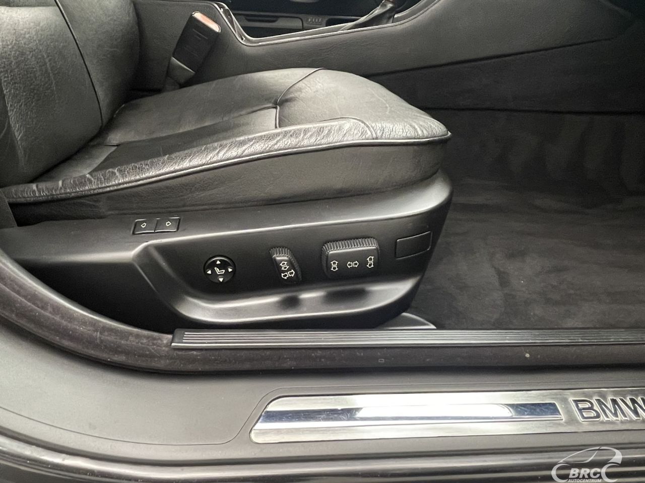 BMW 750 | 5
