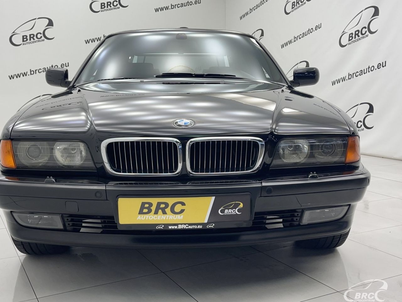 BMW 750 | 52