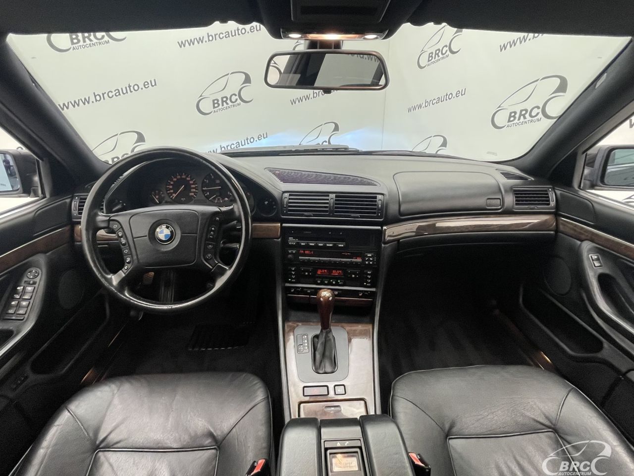 BMW 750 | 2