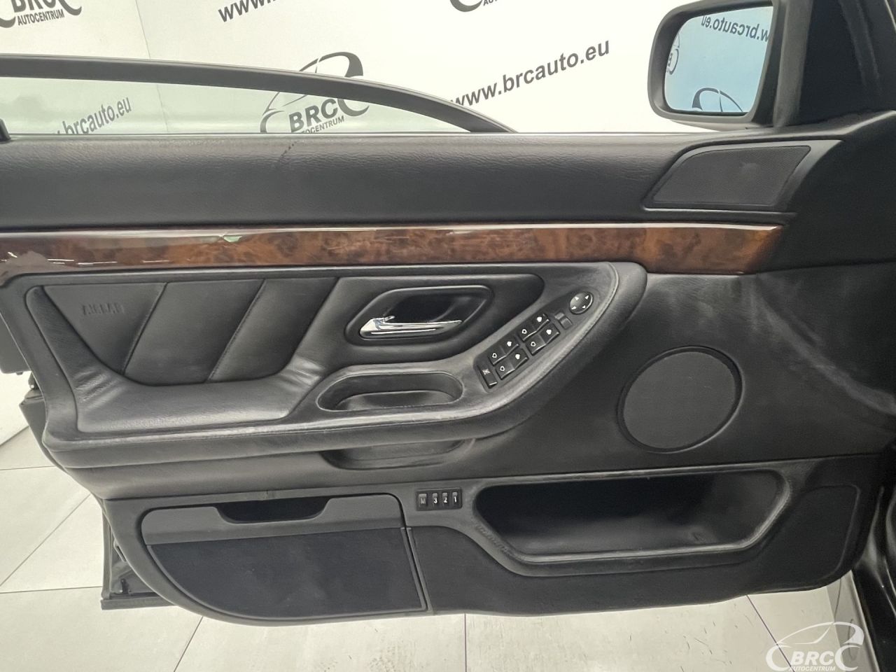 BMW 750 | 21