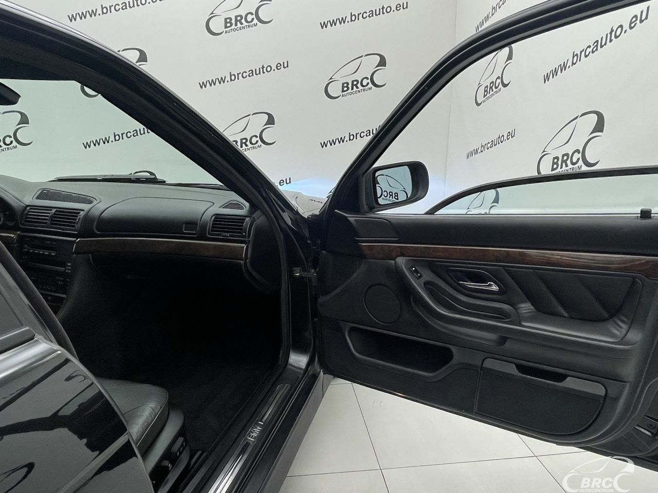 BMW 750 | 7