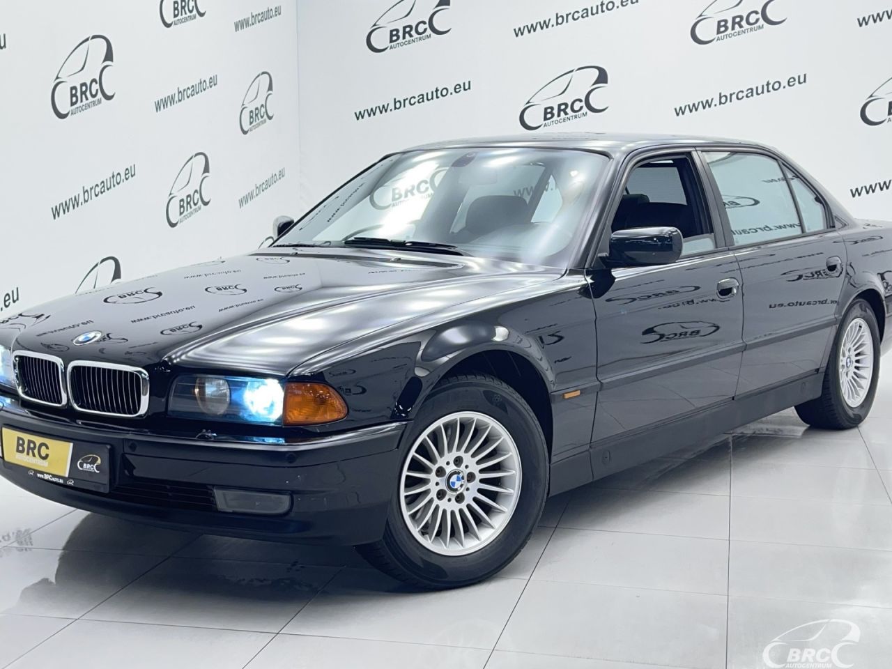BMW 750 | 48