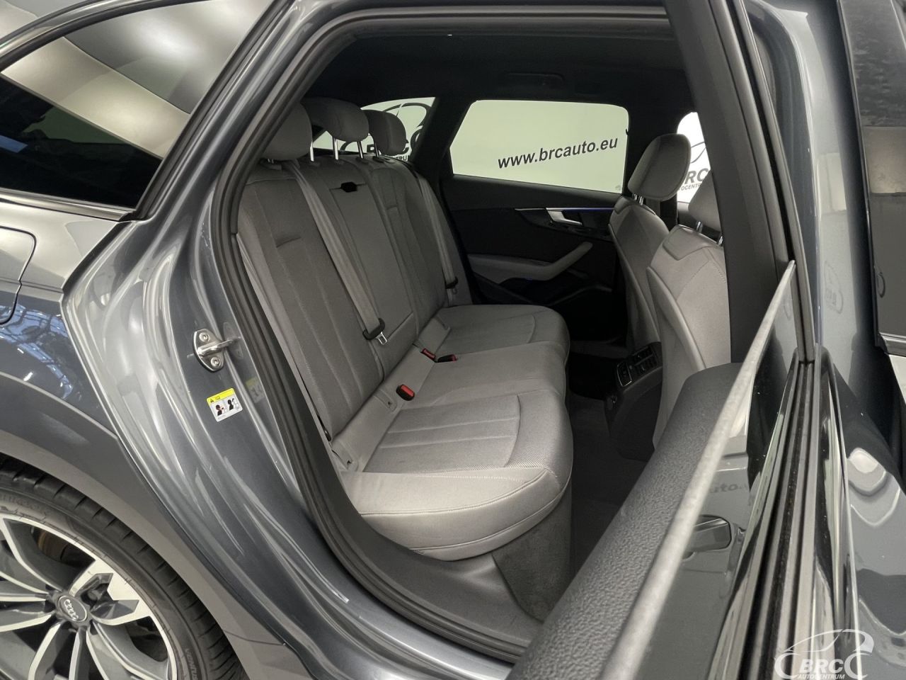 Audi A4 | 11