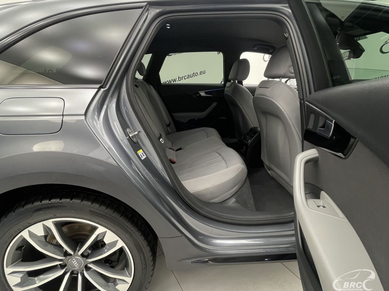 Audi A4 | 9
