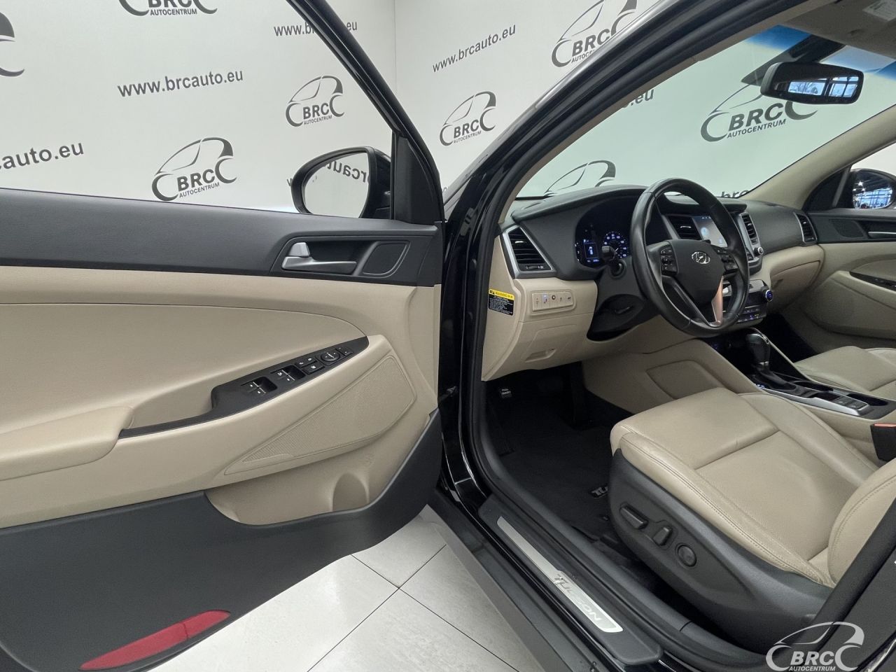 Hyundai Tucson | 18