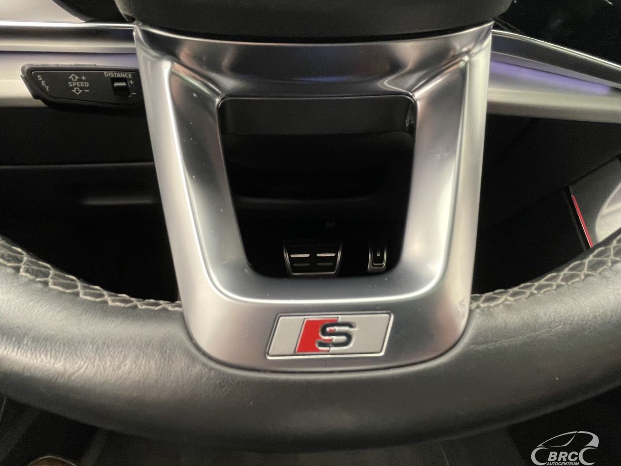 Audi Q7 | 34