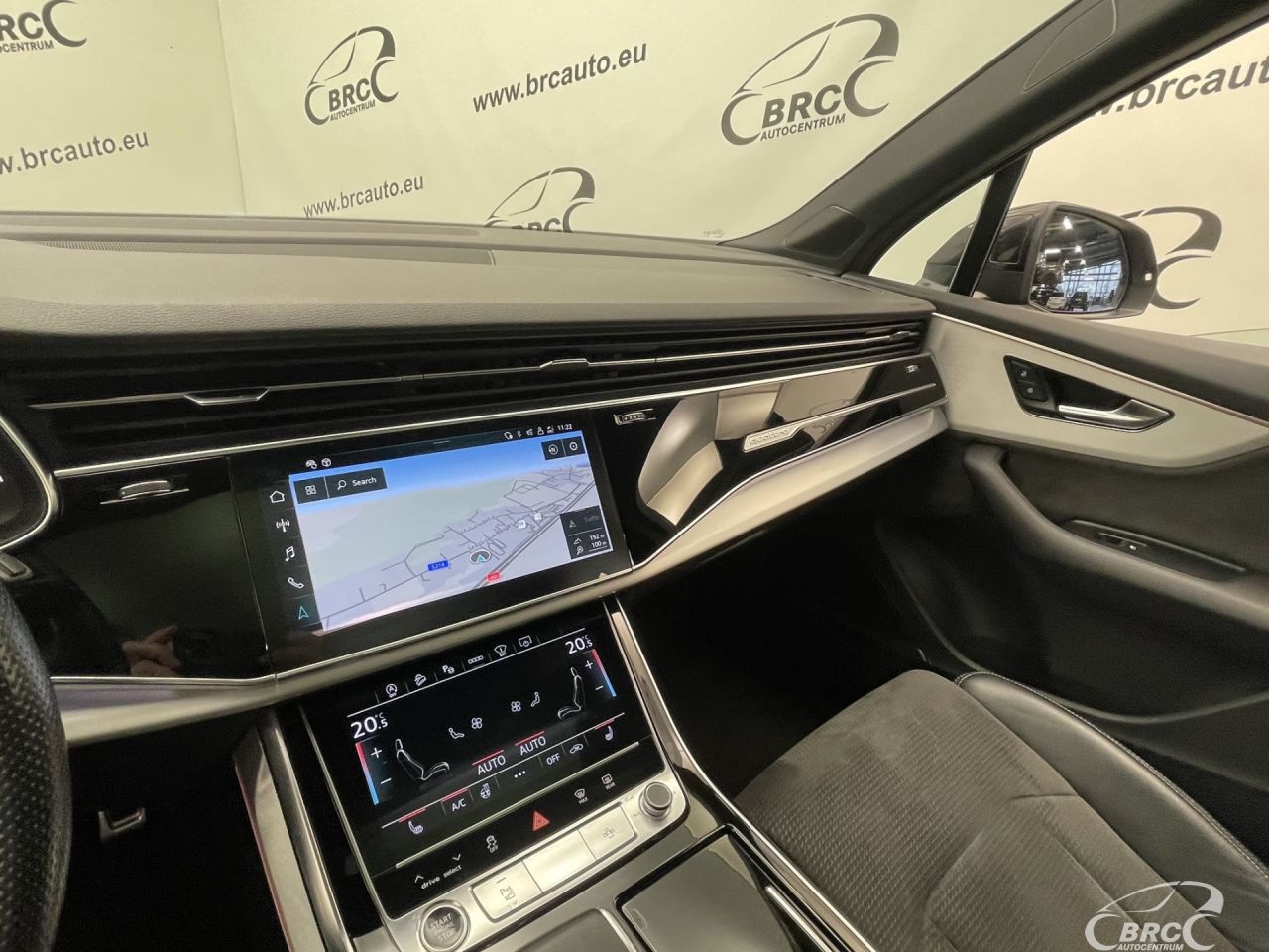 Audi Q7 | 29