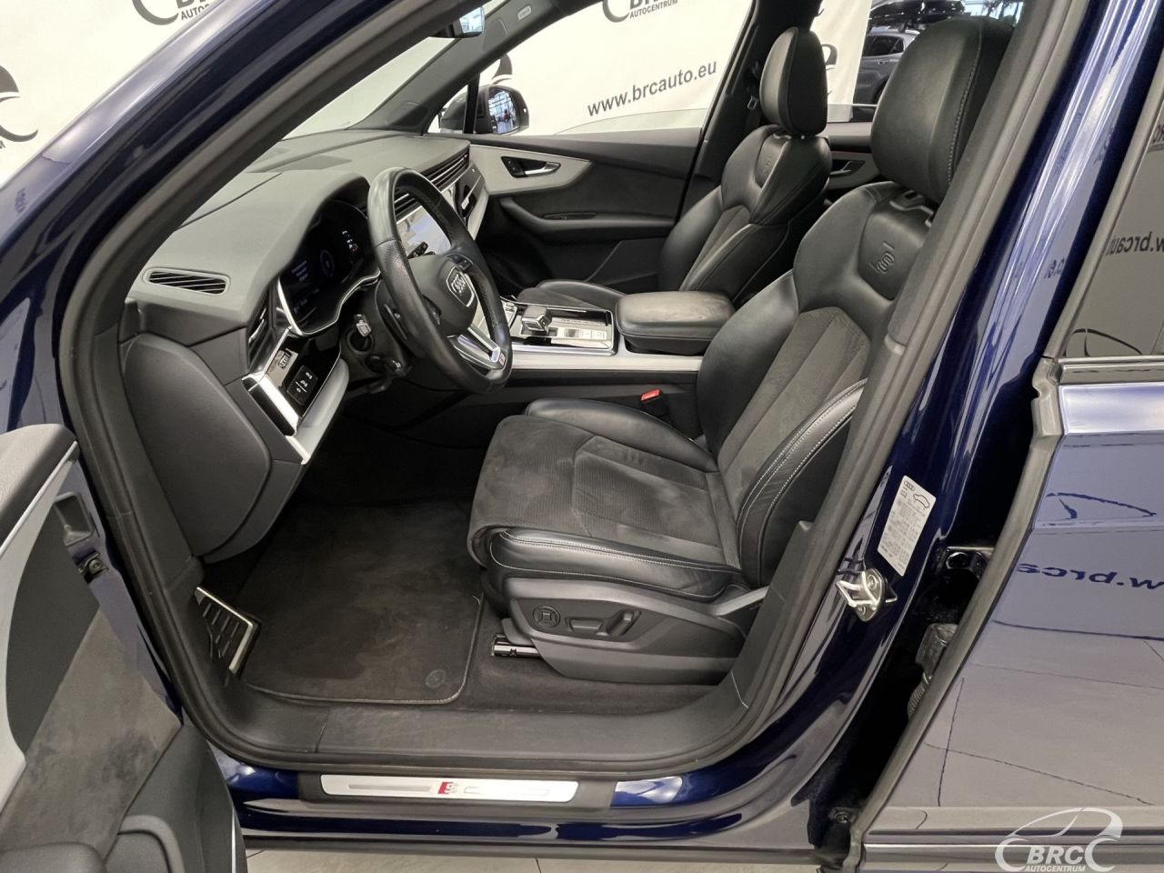 Audi Q7 | 23