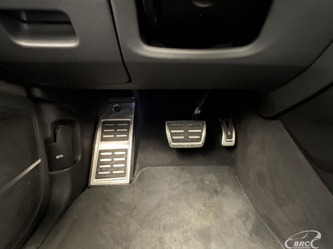 Audi Q7 | 35