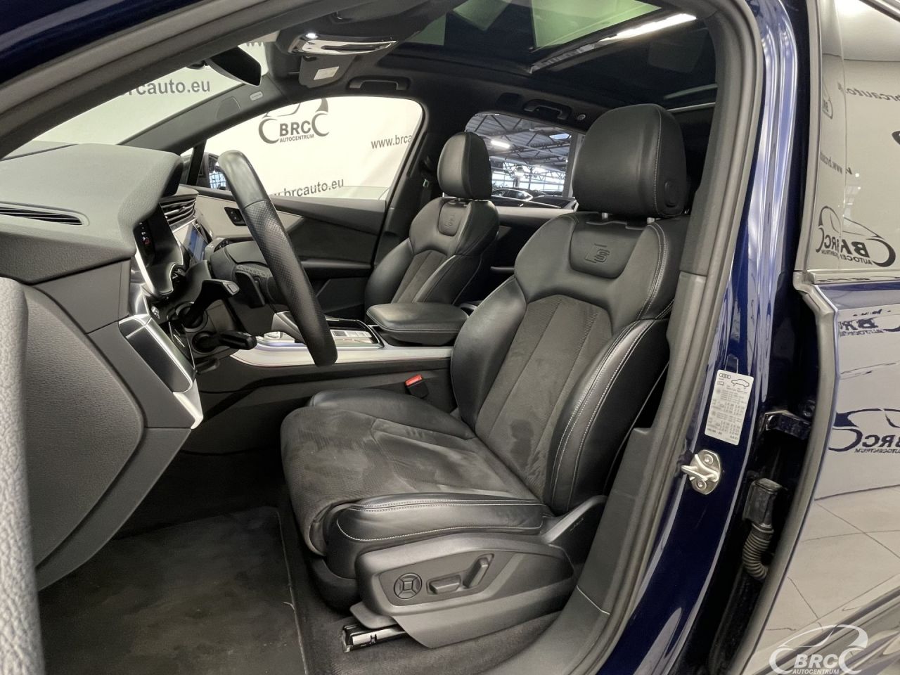 Audi Q7 | 25