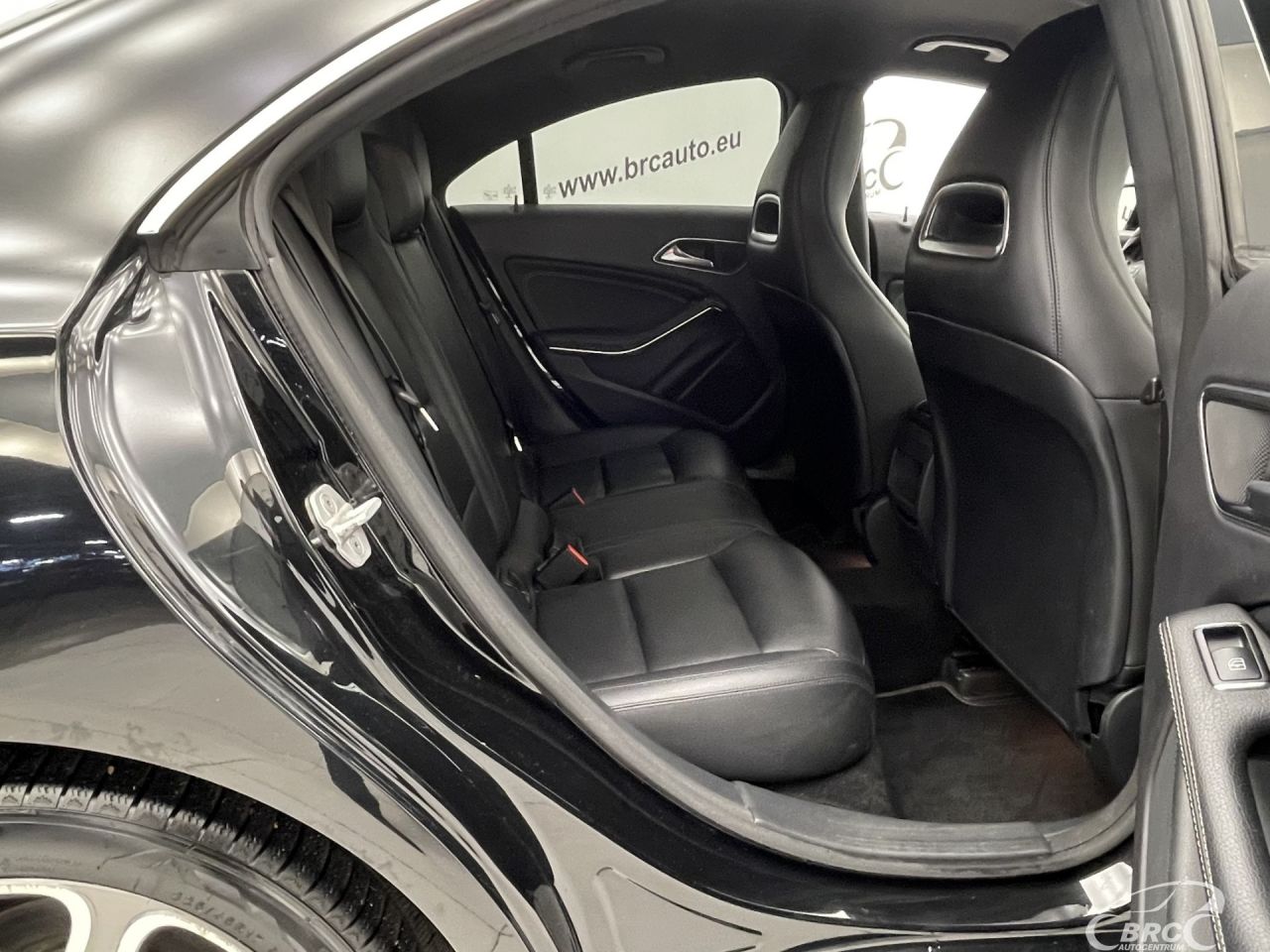 Mercedes-Benz CLA250 | 9