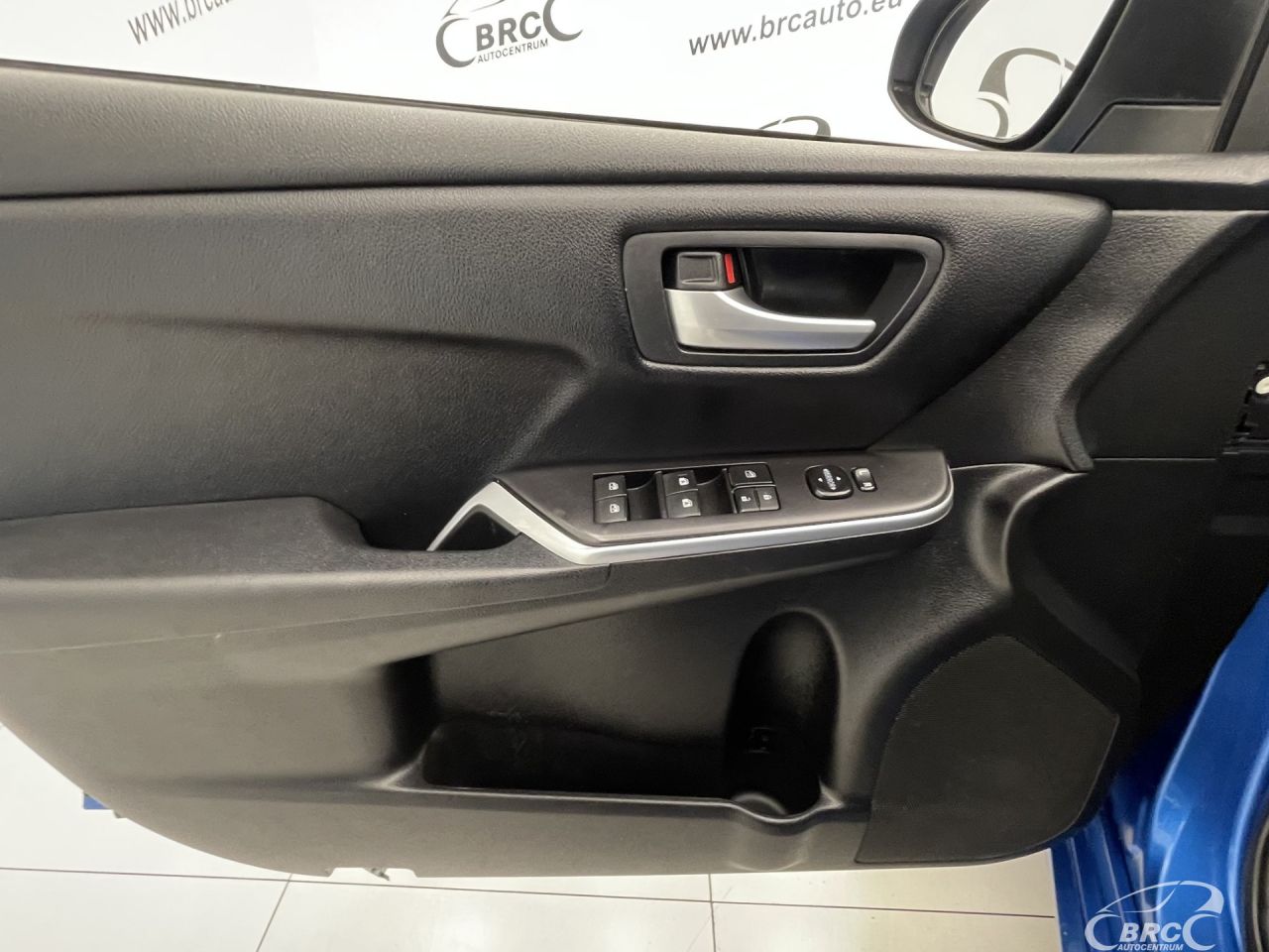 Toyota Camry | 17
