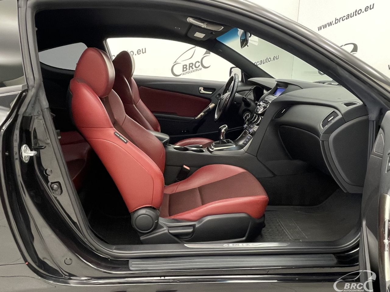Hyundai Genesis | 3