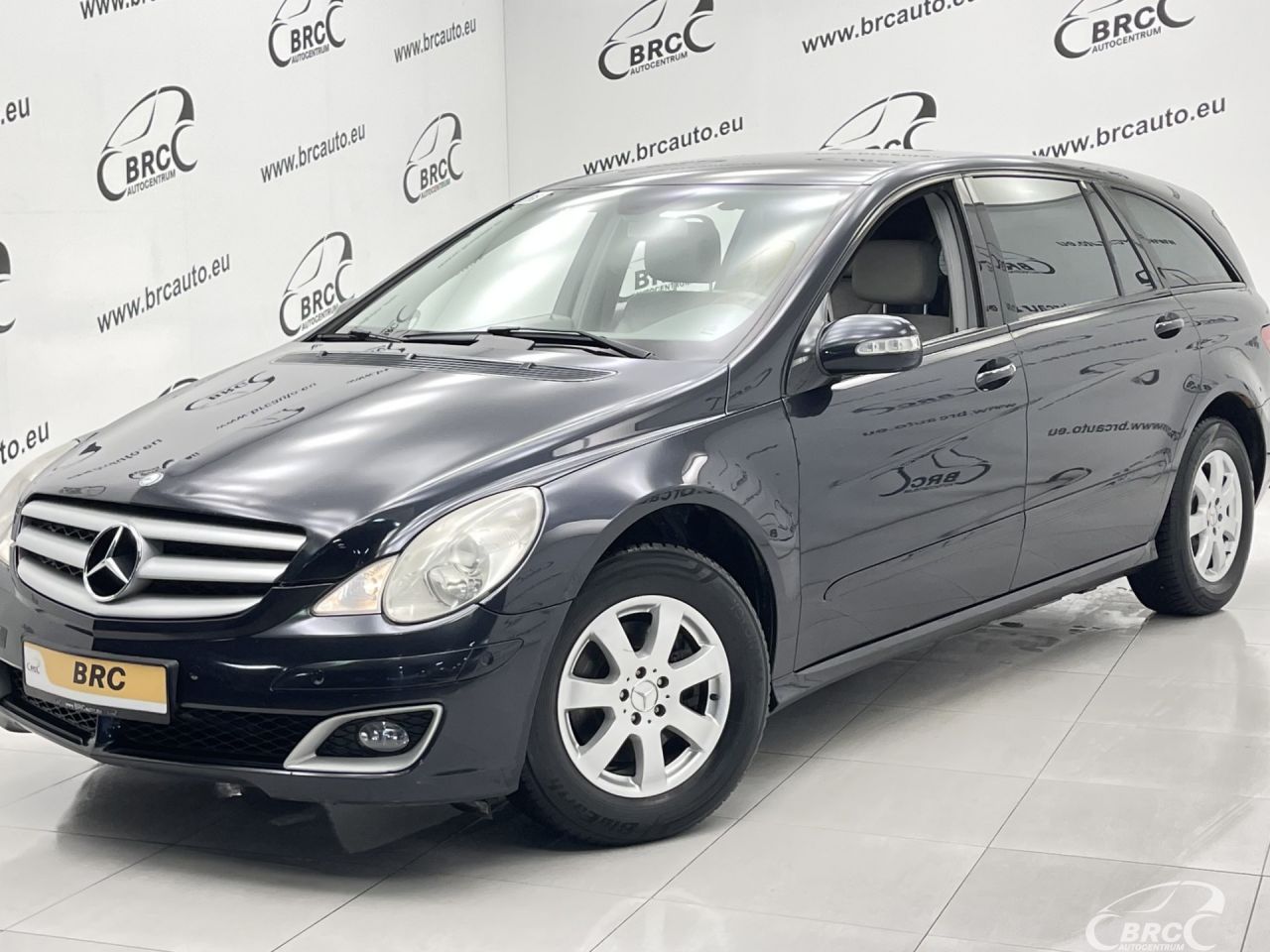 Mercedes-Benz R320