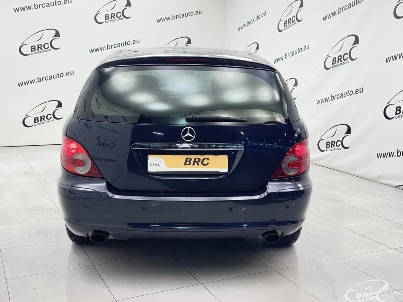 Mercedes-Benz R320 | 39