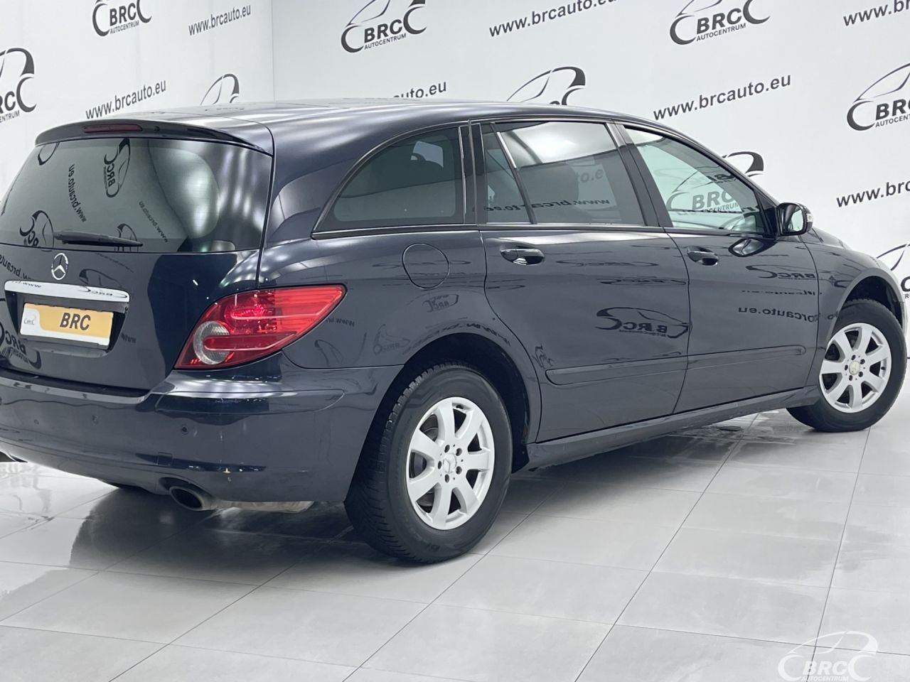 Mercedes-Benz R320 | 1