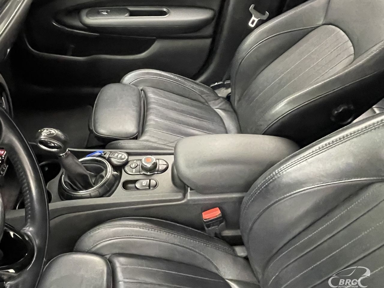 Mini Clubman | 24