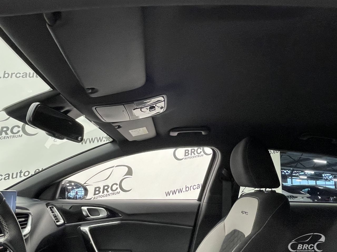 Kia Pro Cee'd | 24