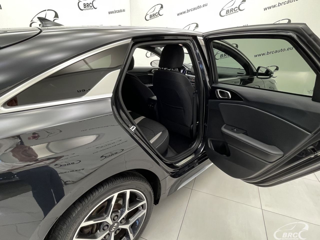 Kia Pro Cee'd | 12