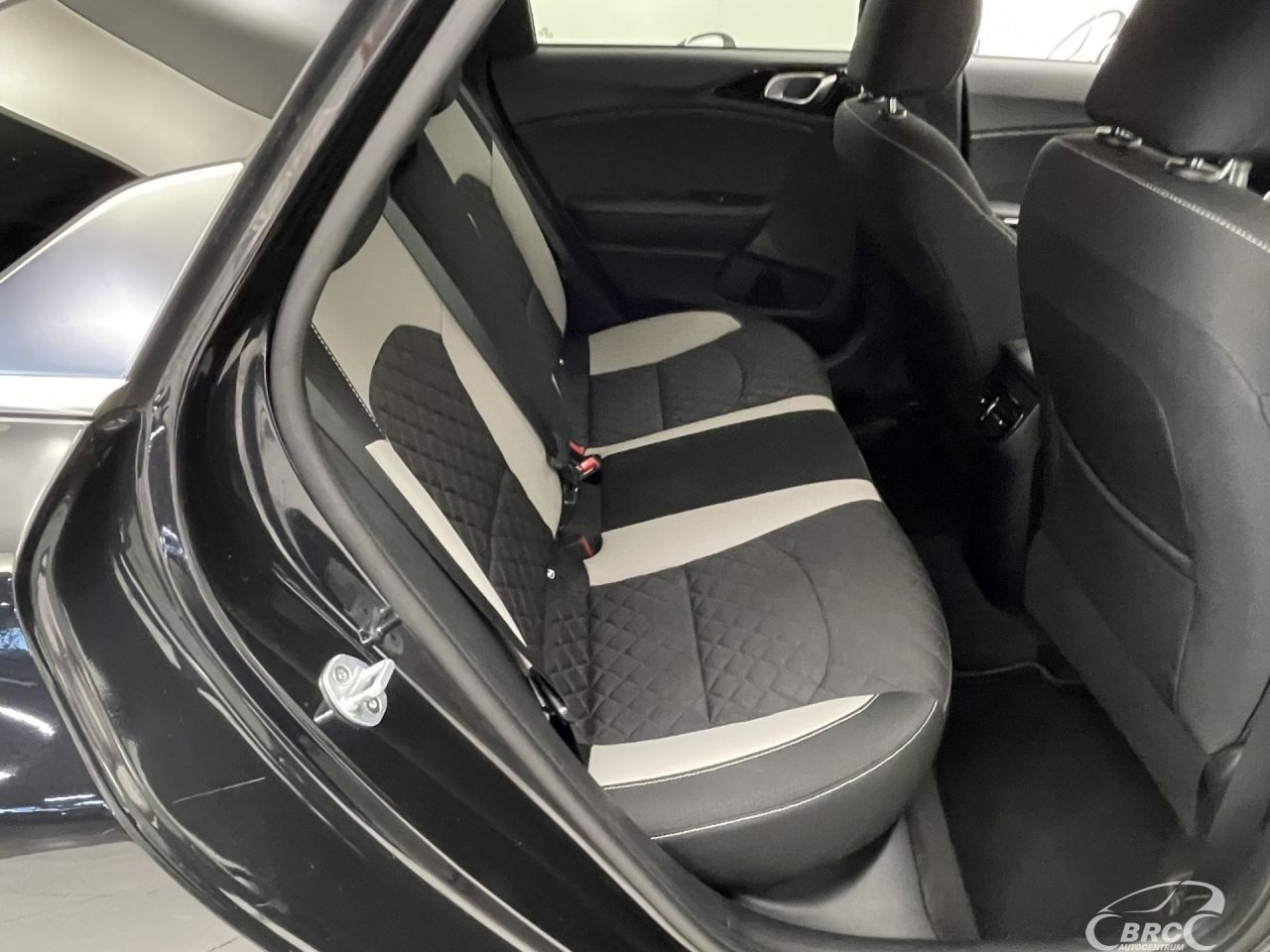 Kia Pro Cee'd | 10
