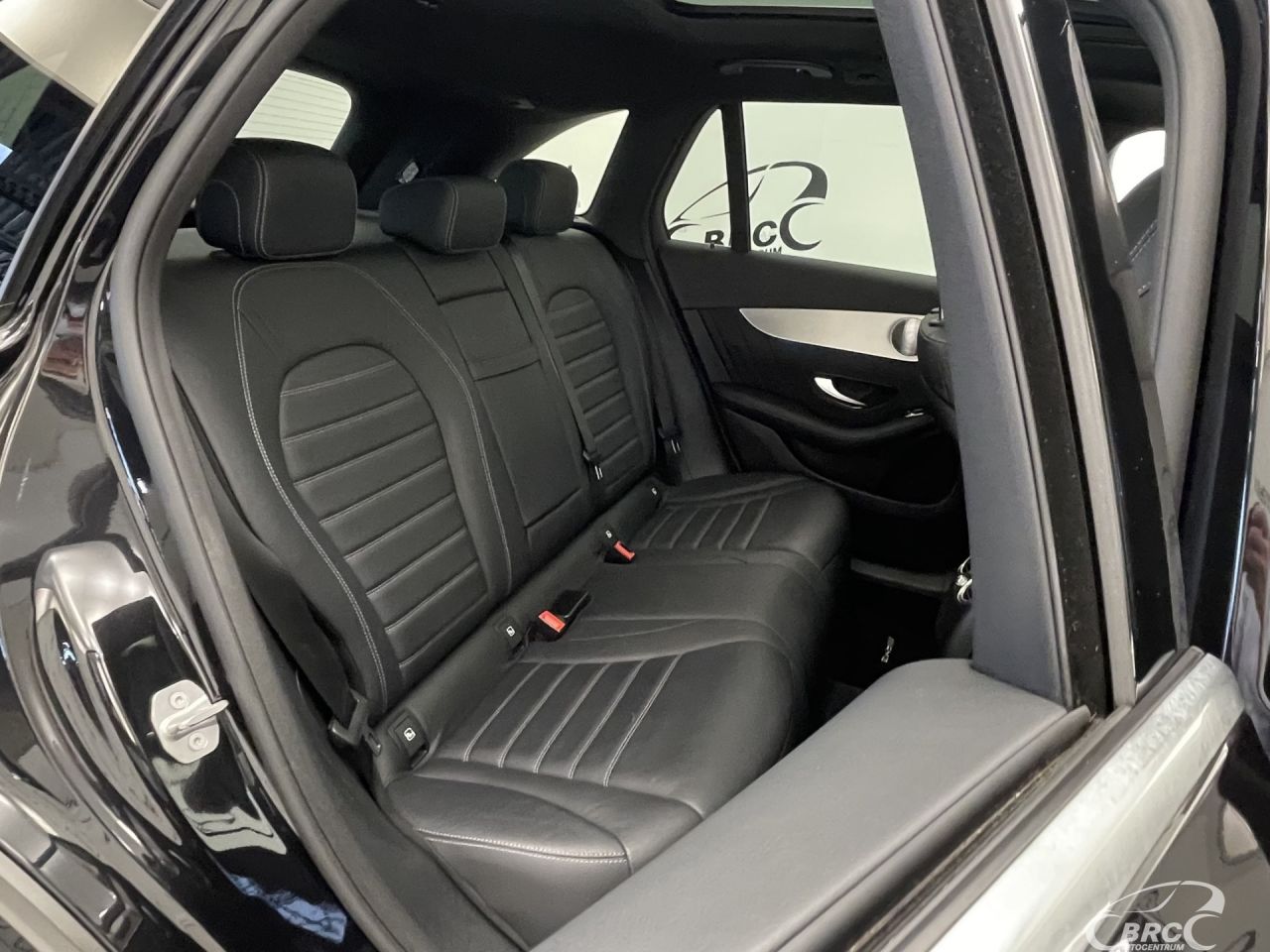 Mercedes-Benz GLC350 | 11