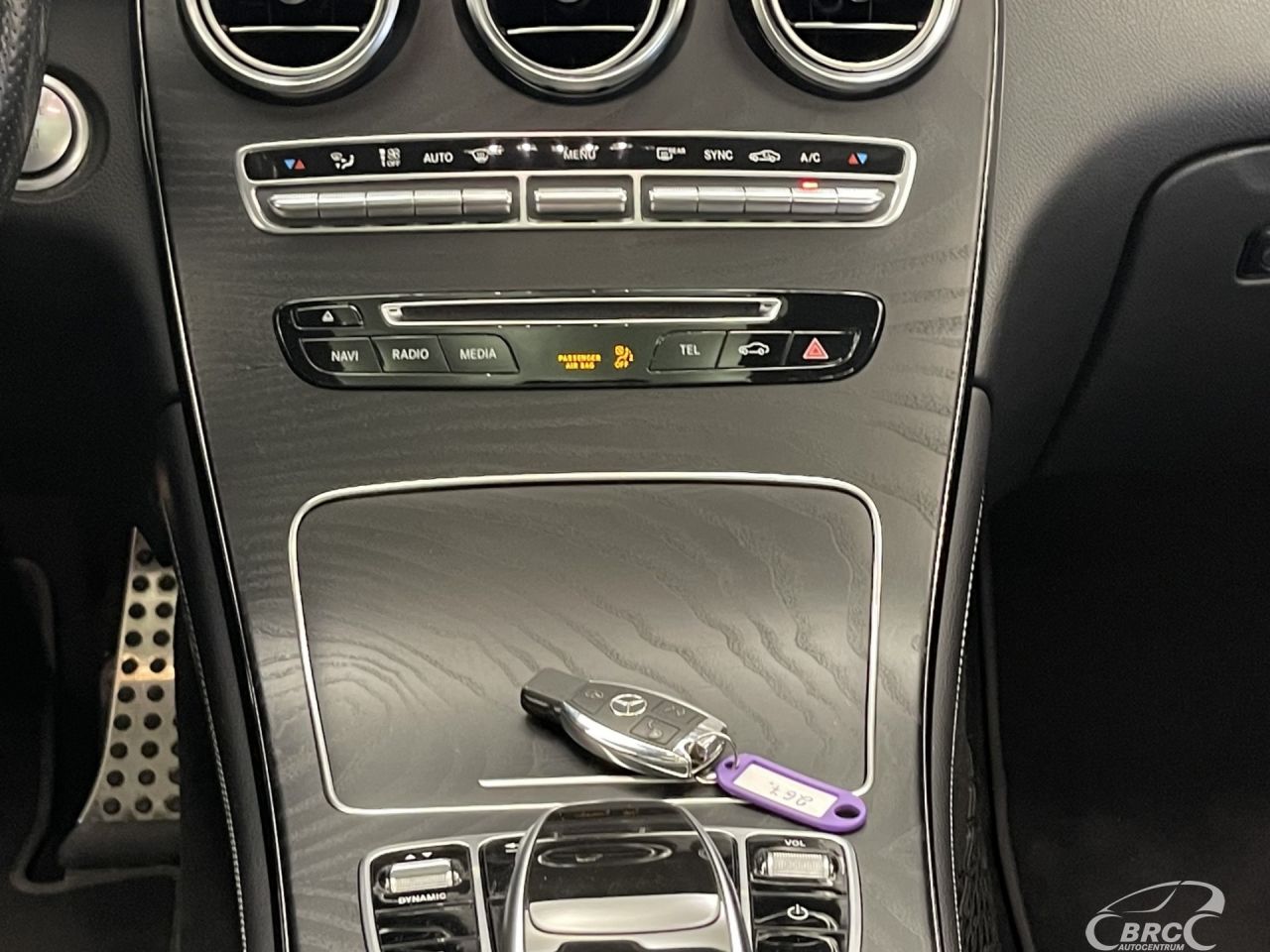 Mercedes-Benz GLC350 | 16