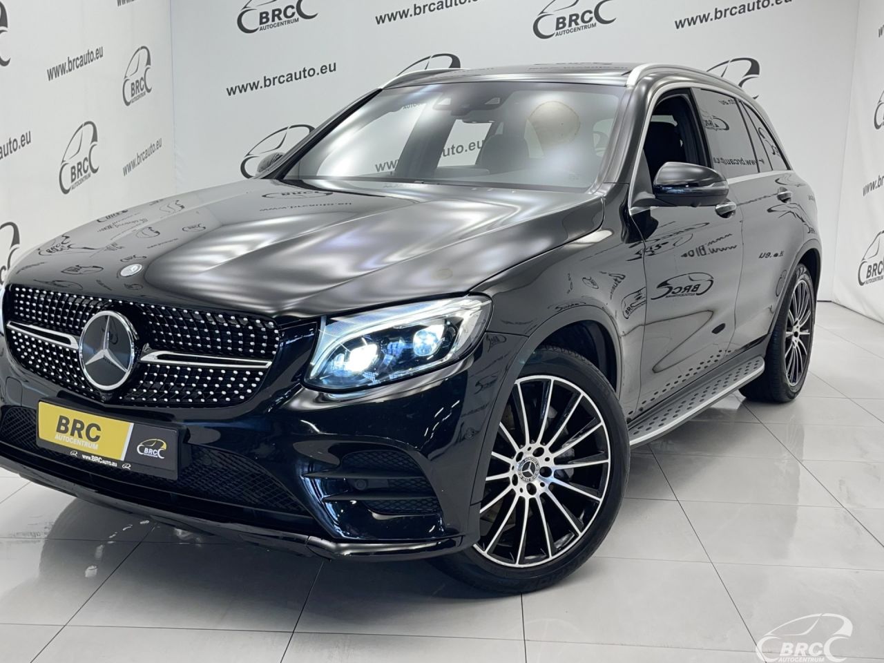 Mercedes-Benz GLC350 | 51