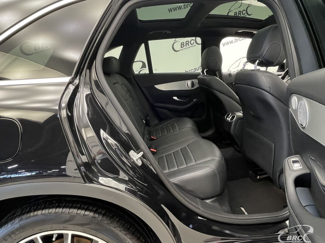 Mercedes-Benz GLC350 | 9